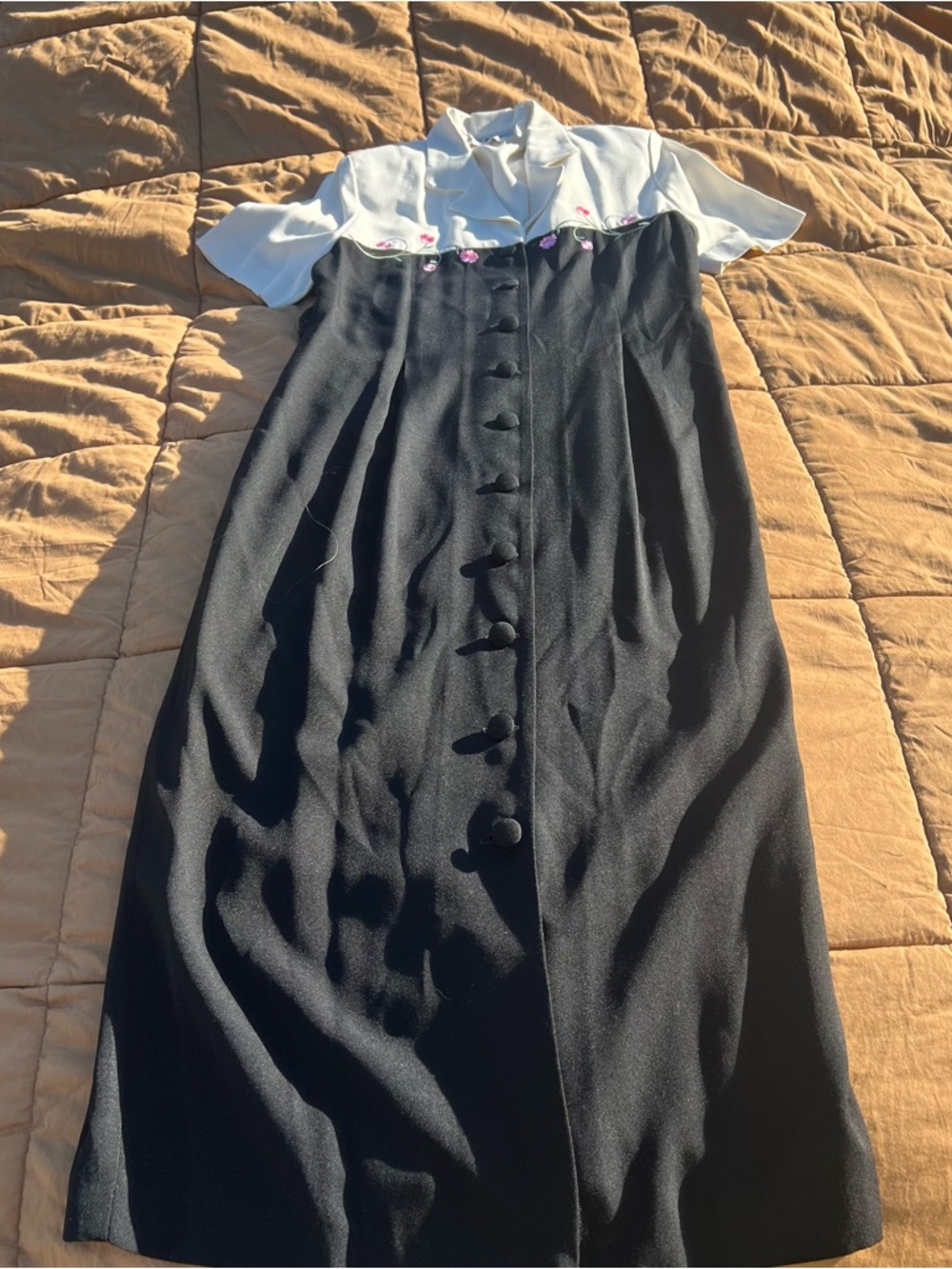 SL Fashions Black Maxi Dress with White Yoke and Pink Floral Accents Y2K Size 10